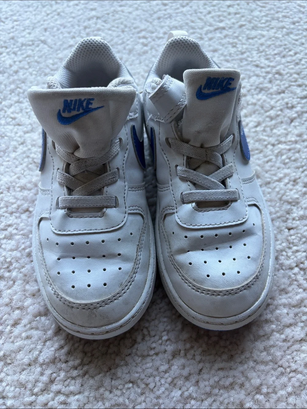 Nike White and Blue Kids Sneakers with Hook-and-Loop Strap